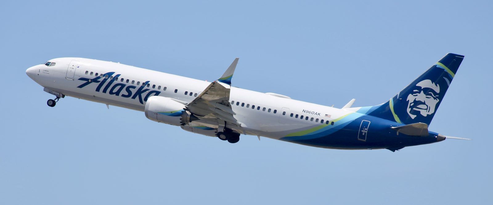 737 MAX 9